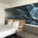 Hotell Novotel Poitiers Site Du Futuroscope