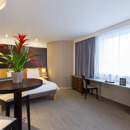 Novotel Poitiers Site Du Futuroscope