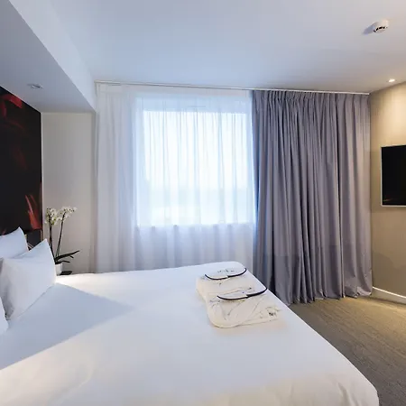 Отель Novotel Poitiers Site Du Futuroscope