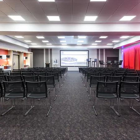 Novotel Poitiers Site Du Futuroscope Hotel 4*