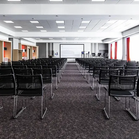 Hotel Novotel Poitiers Site Du Futuroscope