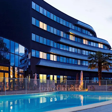 Отель Novotel Poitiers Site Du Futuroscope