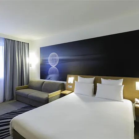 Novotel Poitiers Site Du Futuroscope Hotel Chasseneuil-du-Poitou