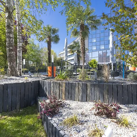 Novotel Poitiers Site Du Futuroscope Hotel Chasseneuil-du-Poitou